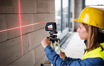 Cách sử dụng máy cân bằng laser ngoài trời